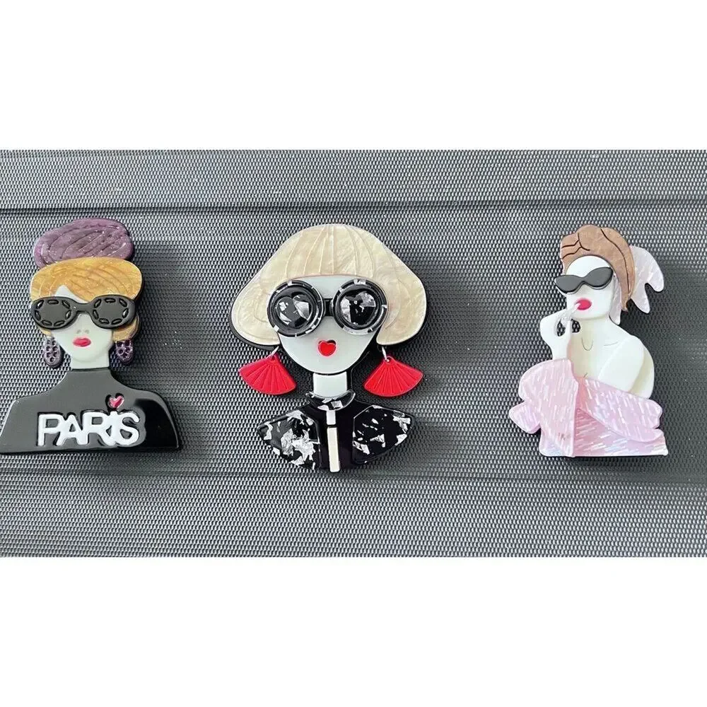 Acrylic Lot Of 3 Brooches/Pins Women fashion jewelry Crafts gifts NEW